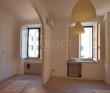 San Giovanni-Porta Metronia: Newly renovated 2 Bedroom flat with ba... - Photo 3