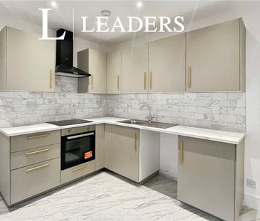 2 bedroom apartment to rent East Street, Rochford, Essex, SS4 - Photo 3