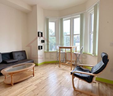 2 Bedroom Flat - Photo 3