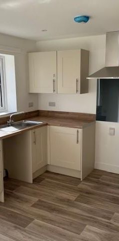 2 bedroom semi-detached house to rent - Photo 1