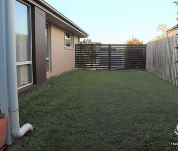 4 Bedroom 2 Bathroom 2 Car Garage Airconditioned Fully Fenced - Photo 3