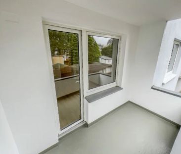 Schöne 2-Zimmer-Wohnung mit Balkon in gepflegtem Mehrfamilienhaus - Foto 6