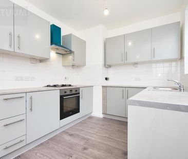 5 bedroom terraced house to rent - Photo 3