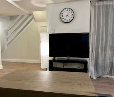 For Lease - 491 Cosburn Avenue Unit# B, Toronto, Ontario - Photo 2