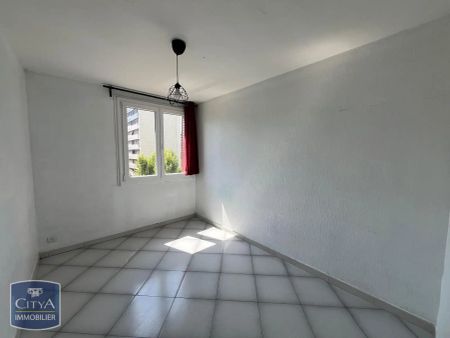 Appartement à louer 4 pièces 70m² - Photo 4