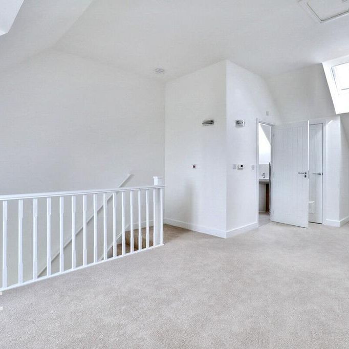 3 bedroom townhouse to rent - Photo 1