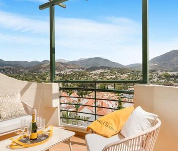 2 bedroom luxury Flat for rent in Nueva Andalucia, Andalusia - Photo 6