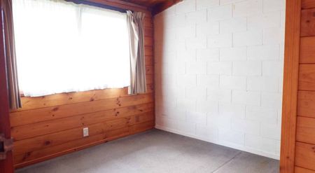 Sunny 2 bedroom for rent!! - Photo 3