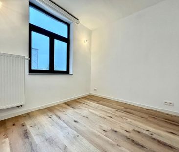 RECENT PERFECT GERENOVEERDE WONING MET DRIE SLAAPKAMERS TE HUUR - Photo 6