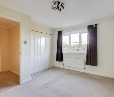 4 bedroom detached house to rent - Photo 6