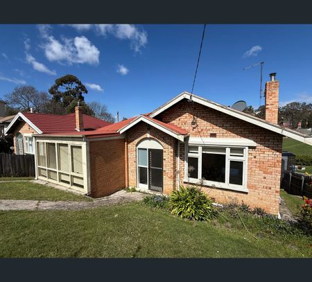 9 Bowen Avenue, Trevallyn, Tas 7250 - Photo 3