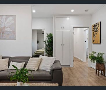 PRIME LOCATION - HANDY TO EVERYTHING - Photo 1