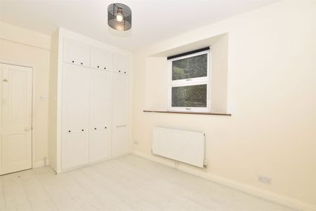 Winifreds Lane, Lansdown, Bath, BA1 - Photo 4