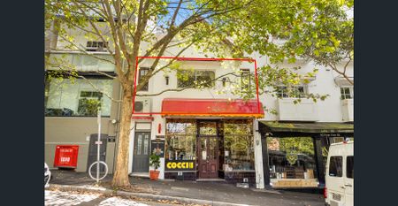 Unique One-Bedroom Apartment with Attic Studio – Prime Potts Point Location - Photo 2