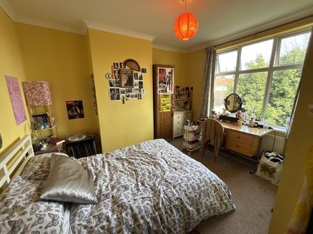 Cropthorne Road, Bristol - Photo 4