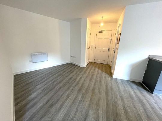 1 bedroom flat to rent - Photo 1