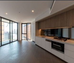 Resort Style One Bedroom in convenient St Leonards location - Photo 2