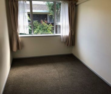 Papatoetoe - Photo 1