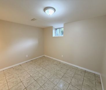 For Lease - 220 Ellington Drive Unit# Bsmt, Toronto, Ontario - Photo 5