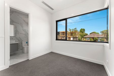 1/5 Morinda Crescent, Doncaster East - Photo 3