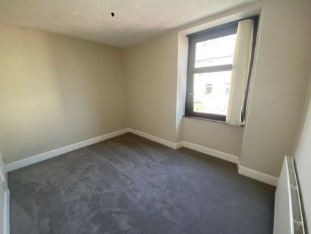 2 bedroom property to rent - Photo 3
