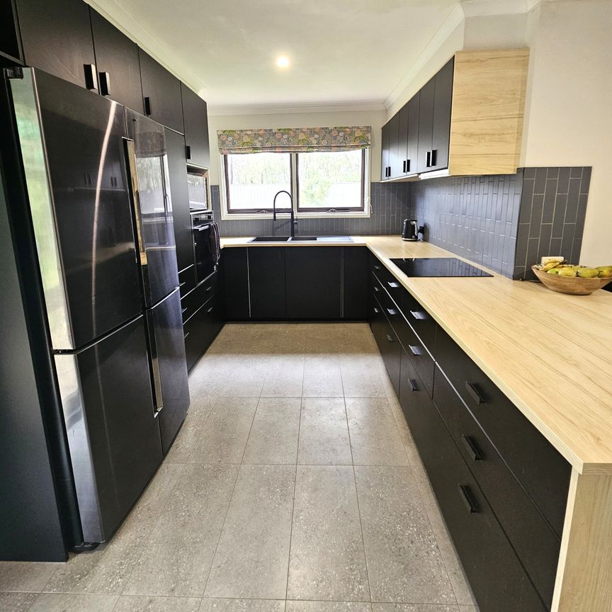 Updated Family Home In A Quiet Location! - Photo 1