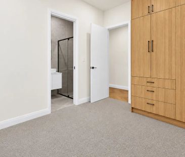 Spacious Family Villa for Lease in Firle - Photo 4
