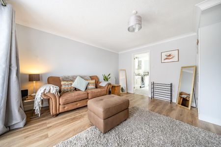 Manor House Close, Montgomery - Photo 2