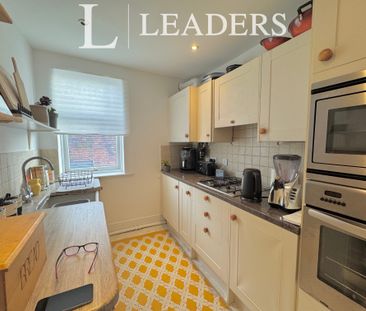 2 bedroom apartment to rent Sea Road, Felixstowe - Photo 6