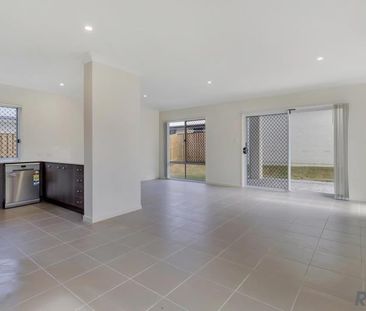 16 McPherson Crescent, 4209, Coomera - Photo 4