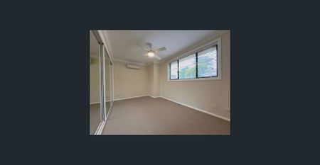 Well Presented Two Bedroom Townhouse! - Photo 3