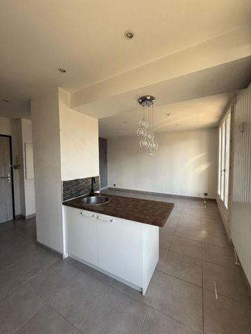 Location Appartement 2 pièces 41m² ECHIROLLES 38130 - Photo 3