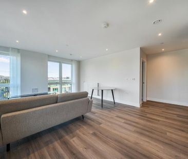 3 bedroom flat to rent - Photo 2