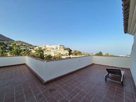 941393 - Atico - Penthouse for rent El Higuerón, Fuengirola, Málaga, Spain - Photo 3