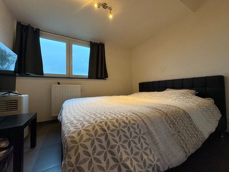 Dakappartement met 1 slaapkamer in het centrum van Hooglede - Photo 5