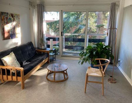 2 bedroom flat to rent - Photo 2