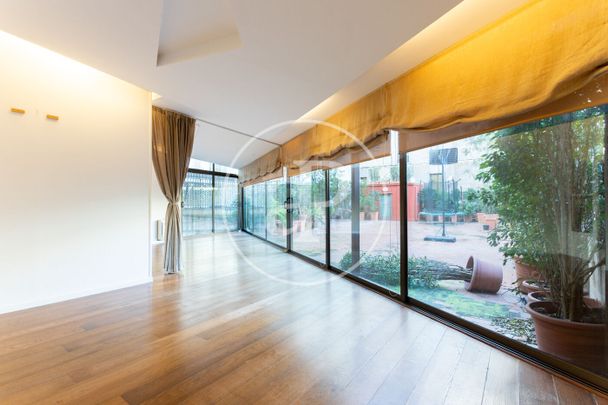 Apartment with terrace in Eixample Dreta - Photo 1