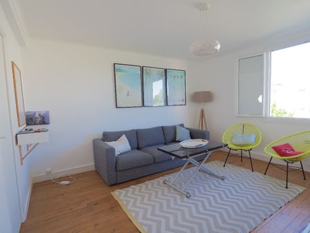 Location Appartement 1 pièce 61m² - Photo 2