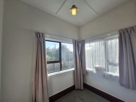 Lovely family home - Photo 2