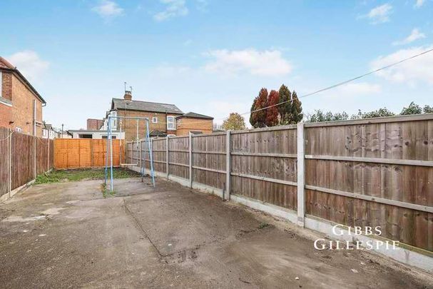 Mill Avenue, Uxbridge, UB8 - Photo 1