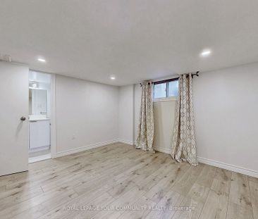 For Lease - 107 Temperance Street, Aurora, Ontario - Photo 2