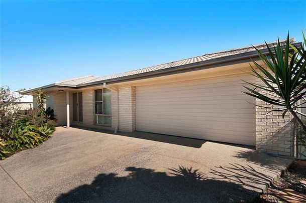 Stunning Family Home in Cooroy - Photo 1