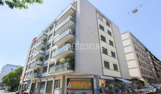 Charmant appartement entièrement rénové à la Servette - Photo 1