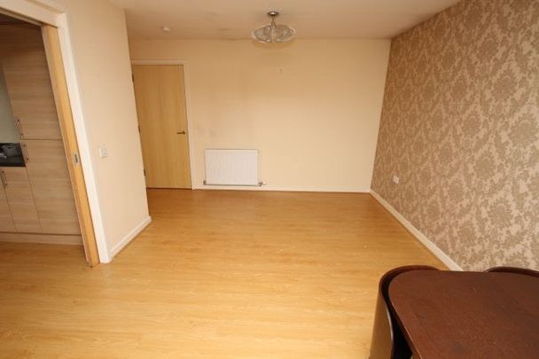 Strathcona Drive, Glasgow, G13 - Photo 1