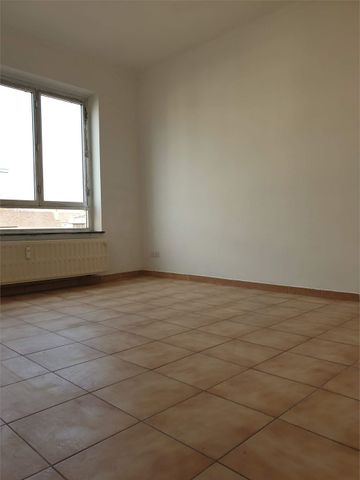 Mooi centraal gelegen appartement met 2 slaapkamers! - Photo 3