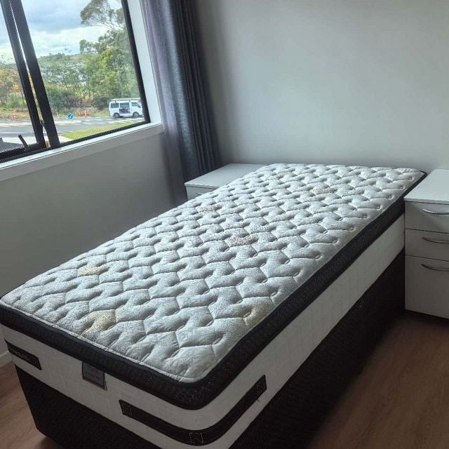 Brand new 2 bedroom 2 bathroom flat in Flat Bush - Photo 1