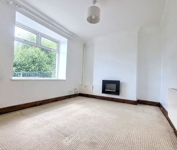 Heath Crescent - Photo 1