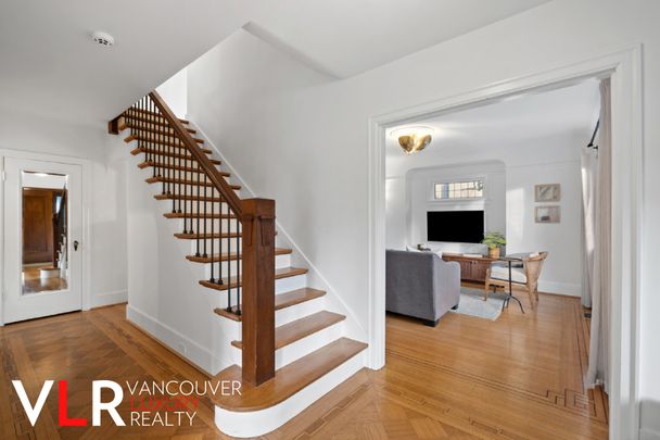 House in Vancouver West Side, BC - Photo 1