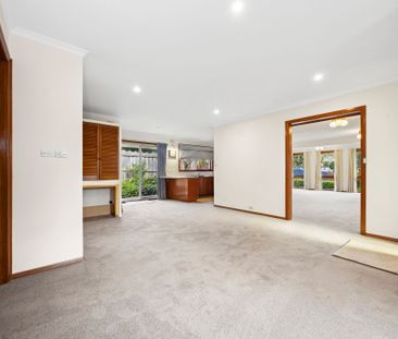 Coveted Highton Village Location - Family Home in Quiet Cul-de-Sac - Photo 5