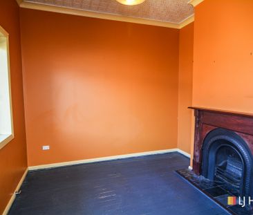 Stunning 2 Storey Terrace - Photo 2